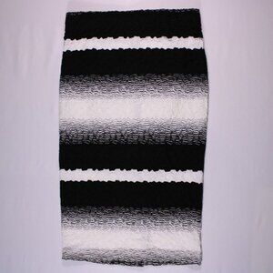 ECI NY Skirts Womens Size M Black & White Gradient Stripes Textured-(29 x 27.25)